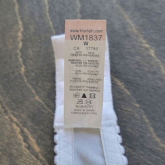 Triumph white floral lace underwire lined unpadded bra 38C - Picture 6 of 16